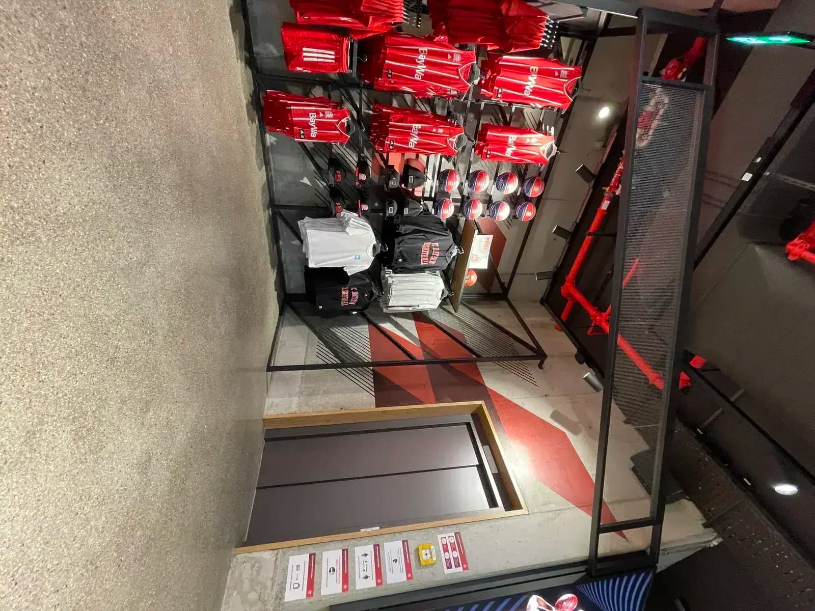 Retail image feature