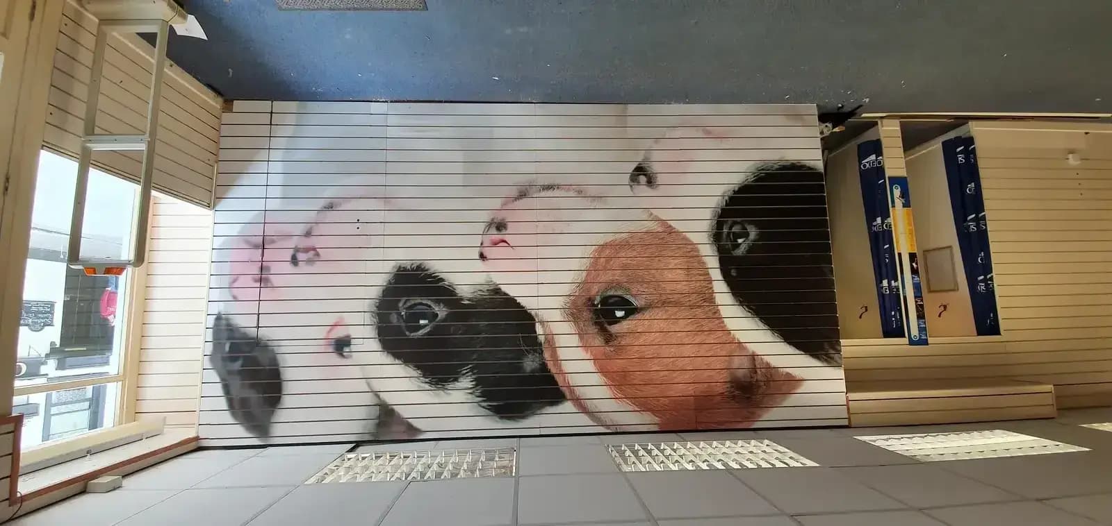 Retail store mural